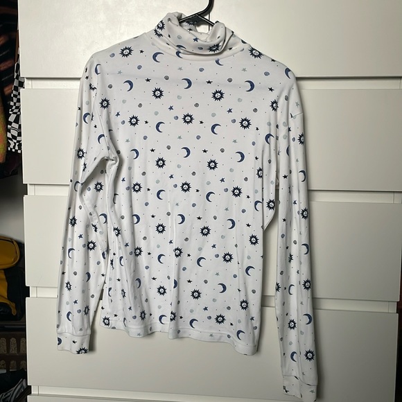 VINTAGE celestial turtleneck - Picture 1 of 4